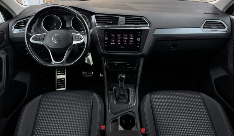 
Volkswagen Tiguan 1.5 Tsi (Benzīns) Life,150zs,autom.,pelēka full									