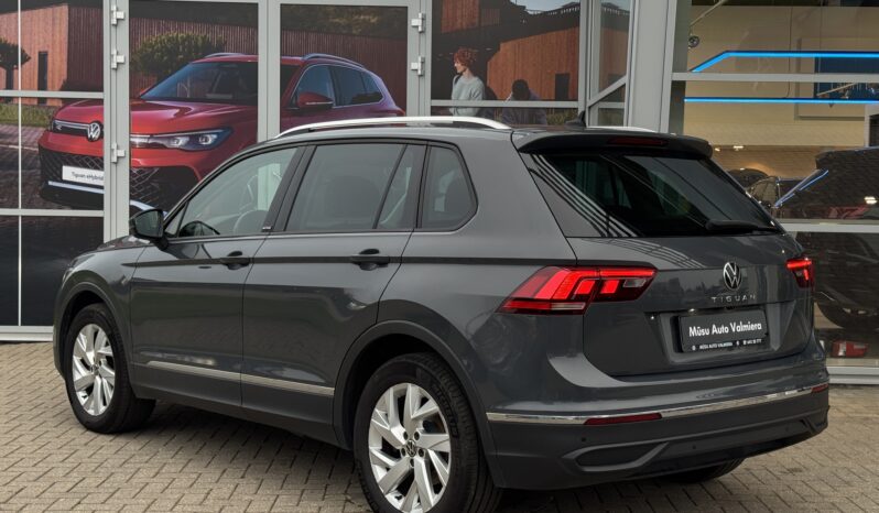 
Volkswagen Tiguan 1.5 Tsi (Benzīns) Life,150zs,autom.,pelēka full									
